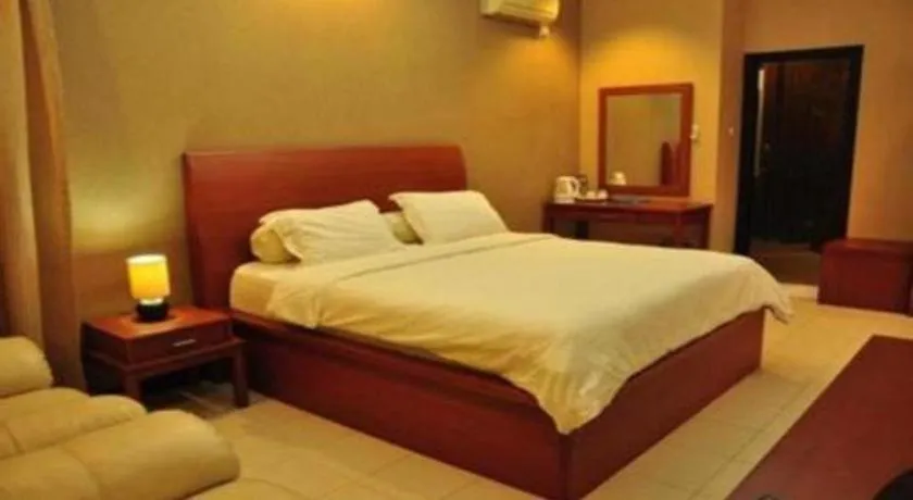 Bed in Hotel Minahasa