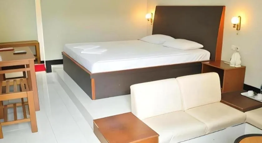 Bed in Hotel Minahasa