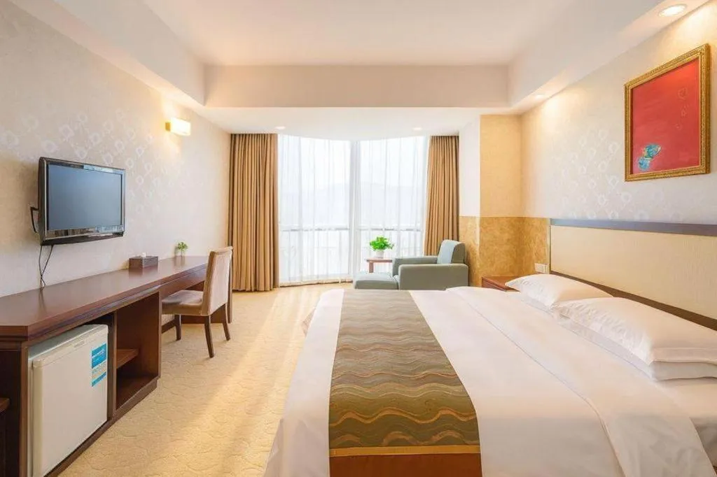 Bed in Wuhan Newport International Hotel