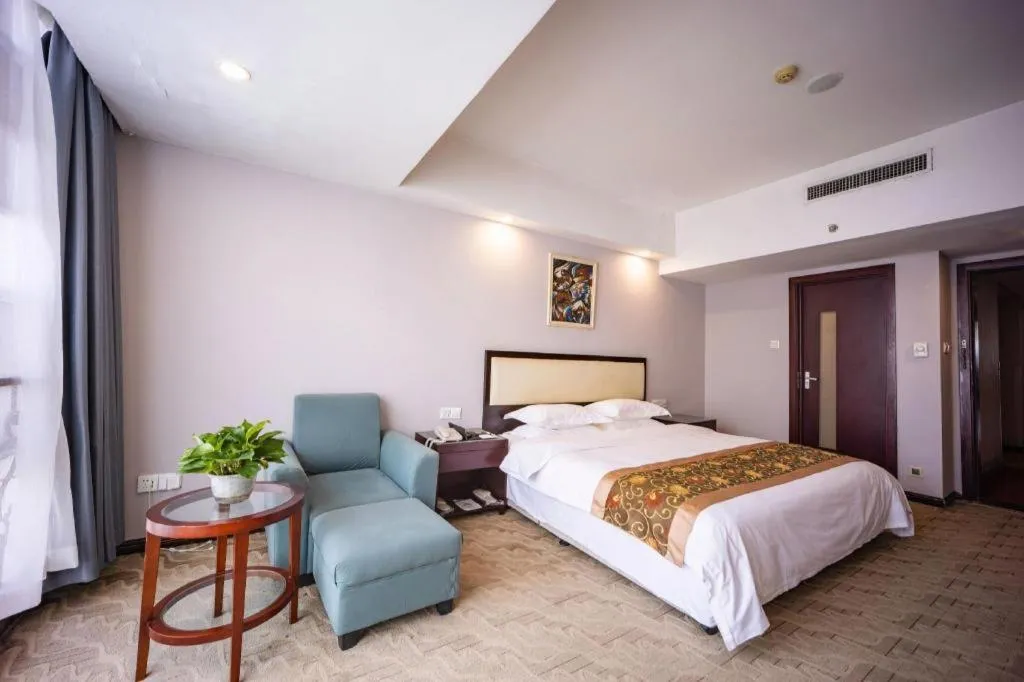 Bed in Wuhan Newport International Hotel