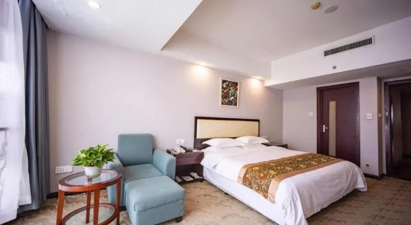 Bed in Wuhan Newport International Hotel