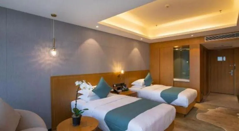 Bed in Kunming Greenlake View Hotel