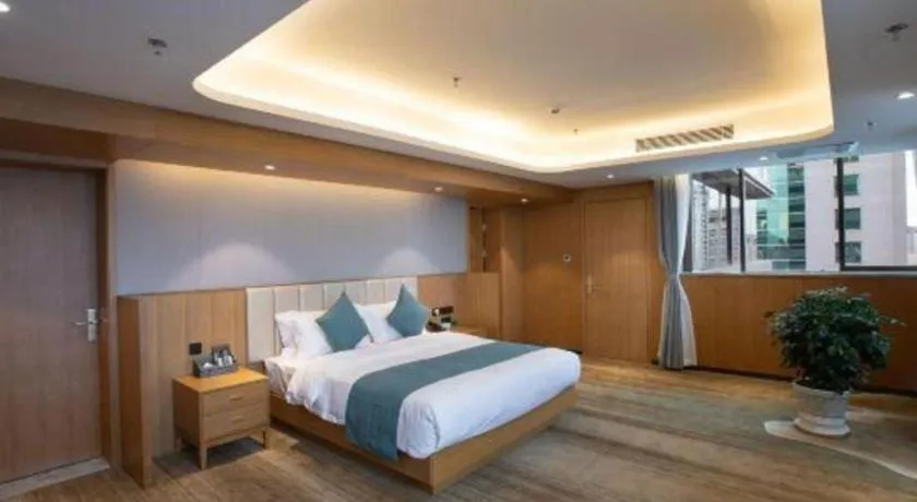 Bed in Kunming Greenlake View Hotel