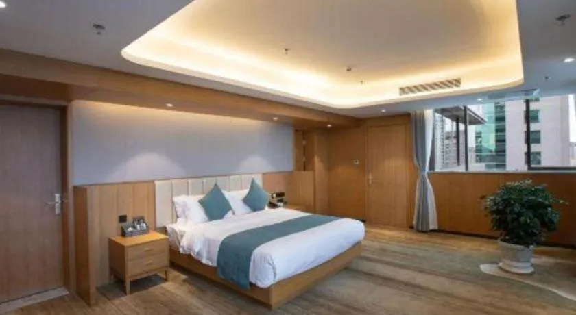 Bed in Kunming Greenlake View Hotel