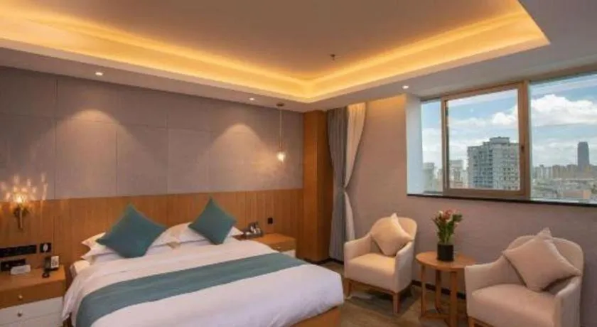 Bed in Kunming Greenlake View Hotel