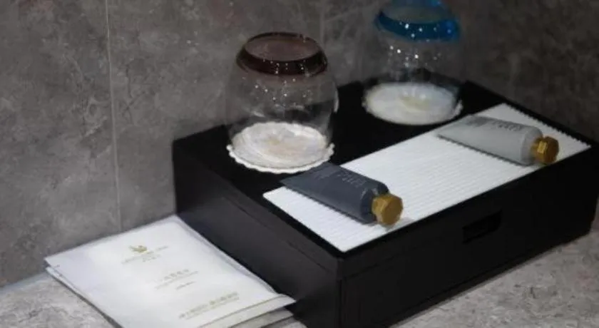 Kunming Greenlake View Hotel