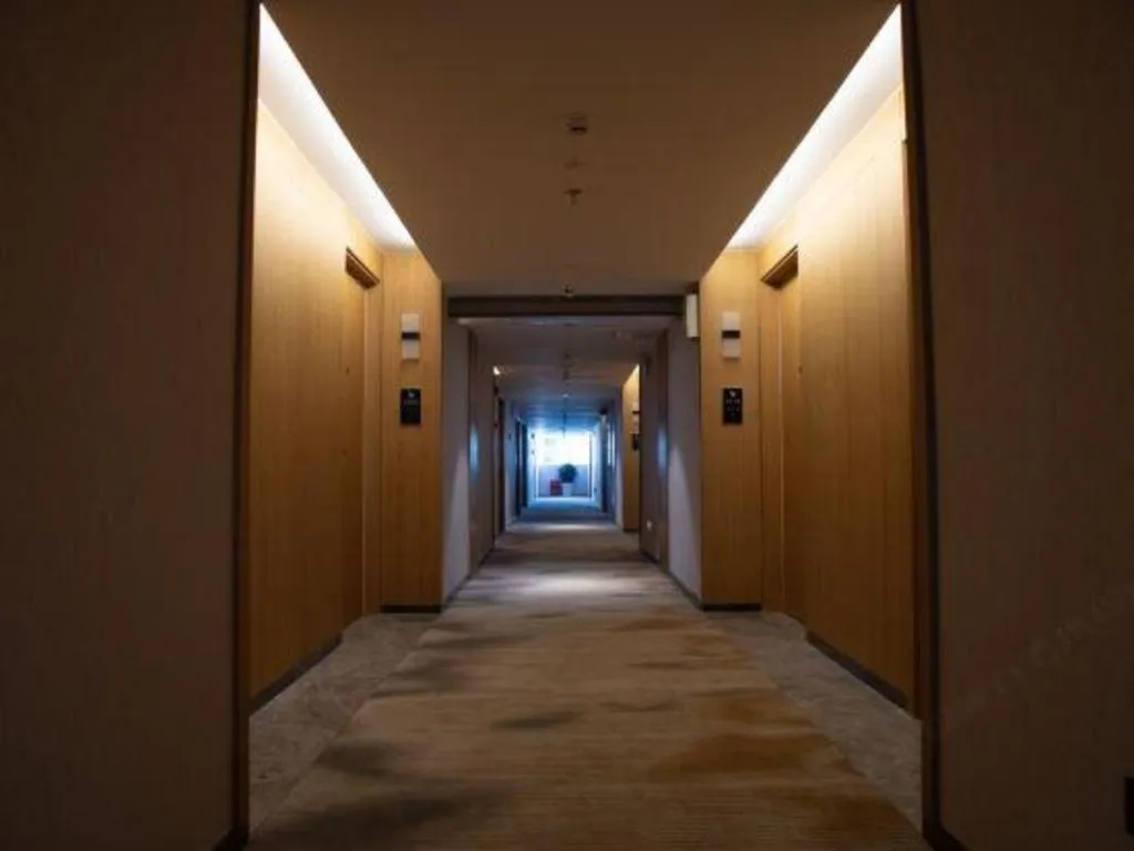 Kunming Greenlake View Hotel