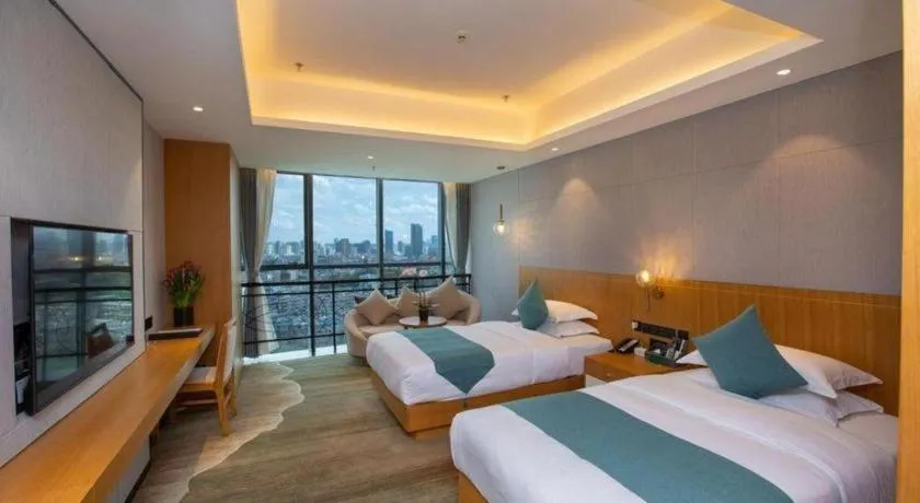 Bed in Kunming Greenlake View Hotel