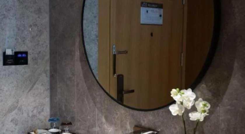 Kunming Greenlake View Hotel