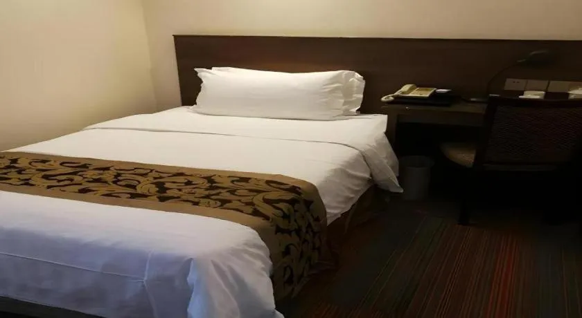 Bed in My Pleasant Hotel