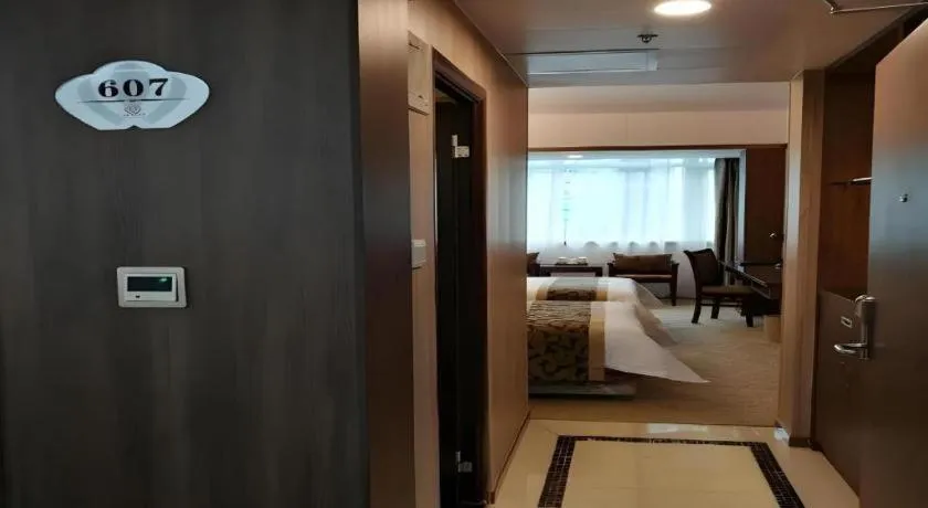 Bed in My Pleasant Hotel