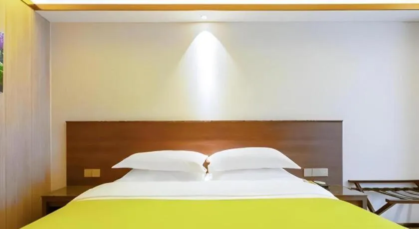 Bed in My Pleasant Hotel