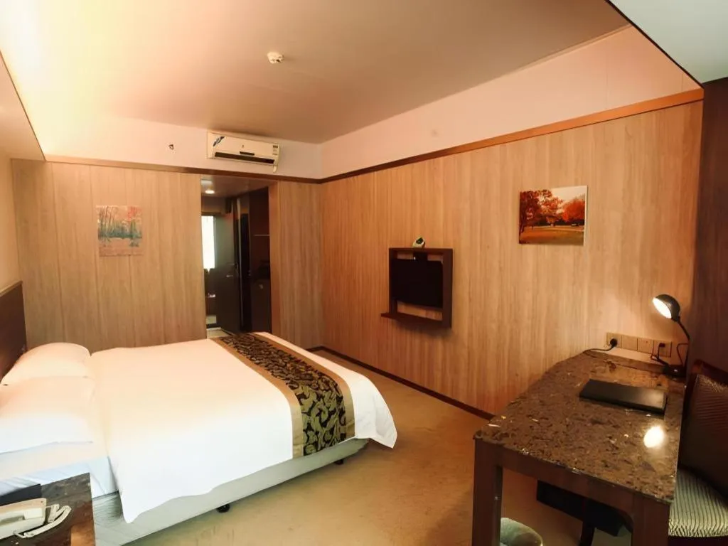 Bed in My Pleasant Hotel