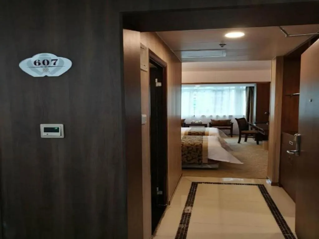 Bed in My Pleasant Hotel