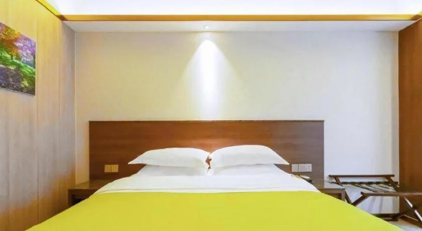 Bed in My Pleasant Hotel