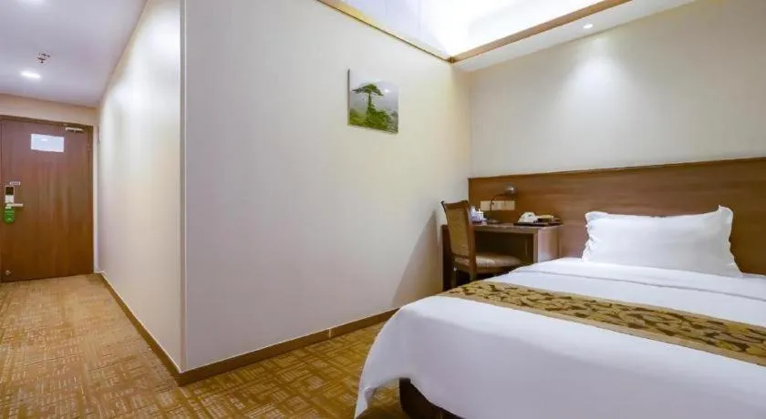 Bed in My Pleasant Hotel