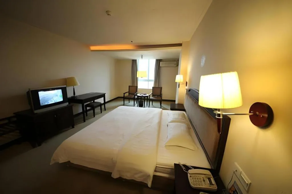 Bed in My Pleasant Hotel