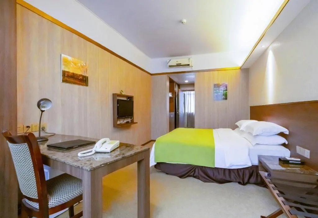 Bed in My Pleasant Hotel