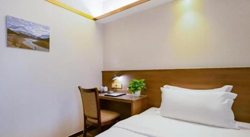 Bed in My Pleasant Hotel