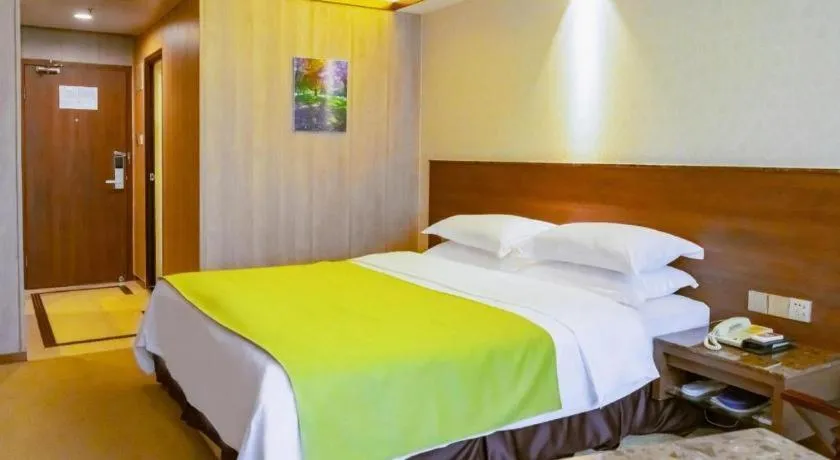 Bed in My Pleasant Hotel