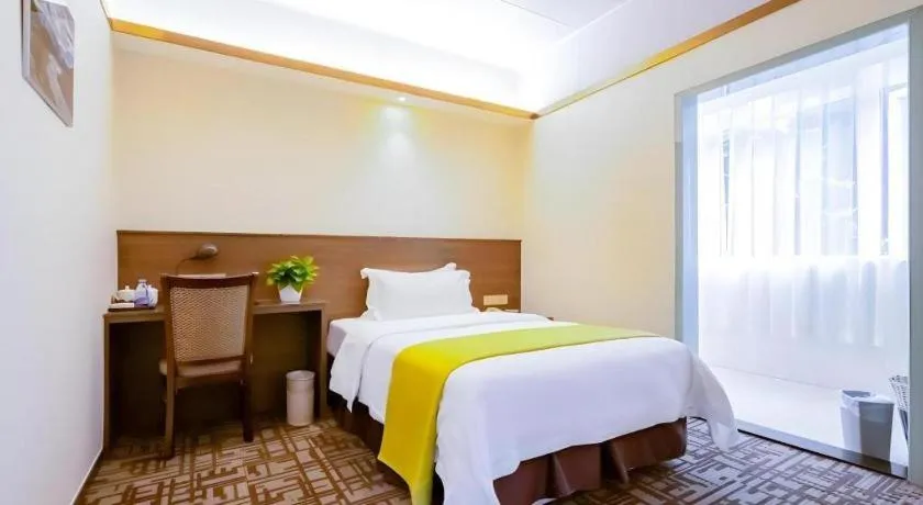 Bed in My Pleasant Hotel