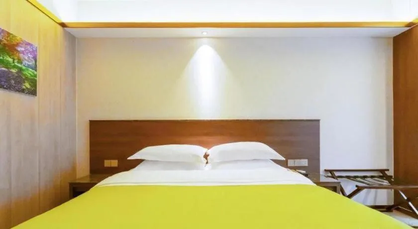 Bed in My Pleasant Hotel