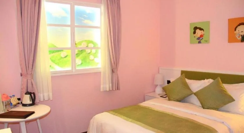 Bed in Dongguan Castfast Hotel