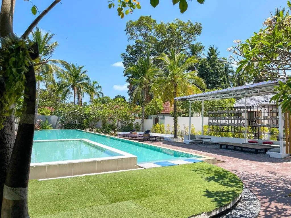 The Living Pool Villas