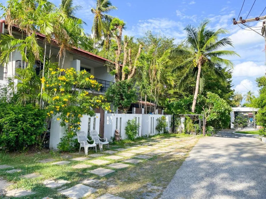 The Living Pool Villas