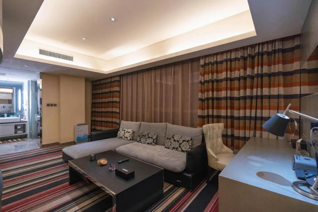 Urumqi Bayinhe Hotel