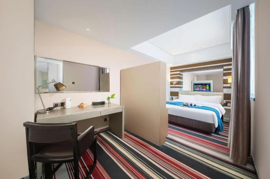 Bed in Urumqi Bayinhe Hotel