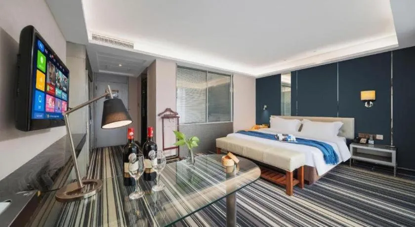 Bed in Urumqi Bayinhe Hotel