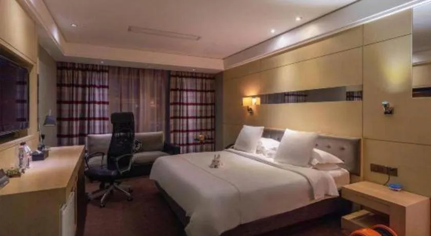 Bed in Urumqi Bayinhe Hotel