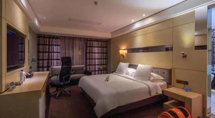 Bed in Urumqi Bayinhe Hotel