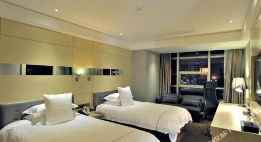 Bed in Urumqi Bayinhe Hotel