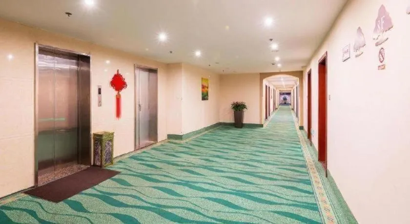 GreenTree Inn Jiangsu Wuxi Meiyuan Kaiyuan Temple Subway Master Station Express Hotel