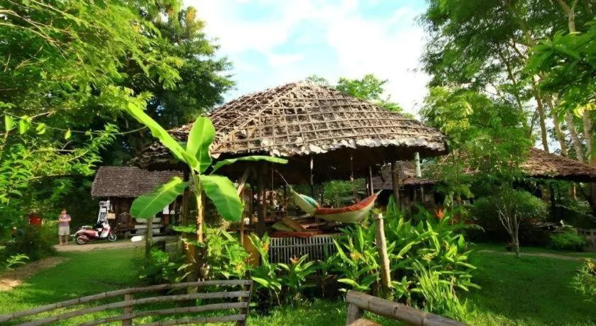 Khun Nai Tern Sai Hotel