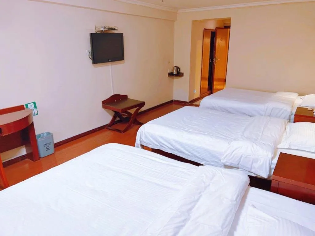 Bed in GreenTree Inn Xi'an Bell and Drum Tower Food Street Ancient City Wall Ximen Express Hotel