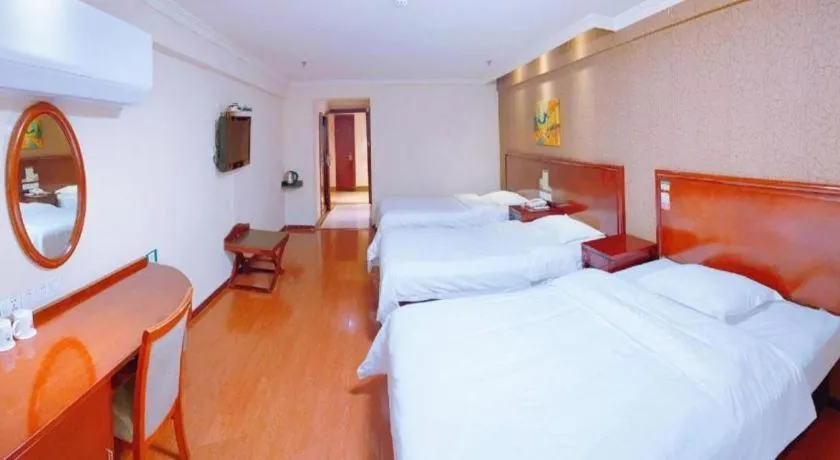 Bed in GreenTree Inn Xi'an Bell and Drum Tower Food Street Ancient City Wall Ximen Express Hotel