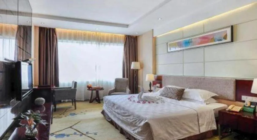 Bed in Fortune Hotel Longyan