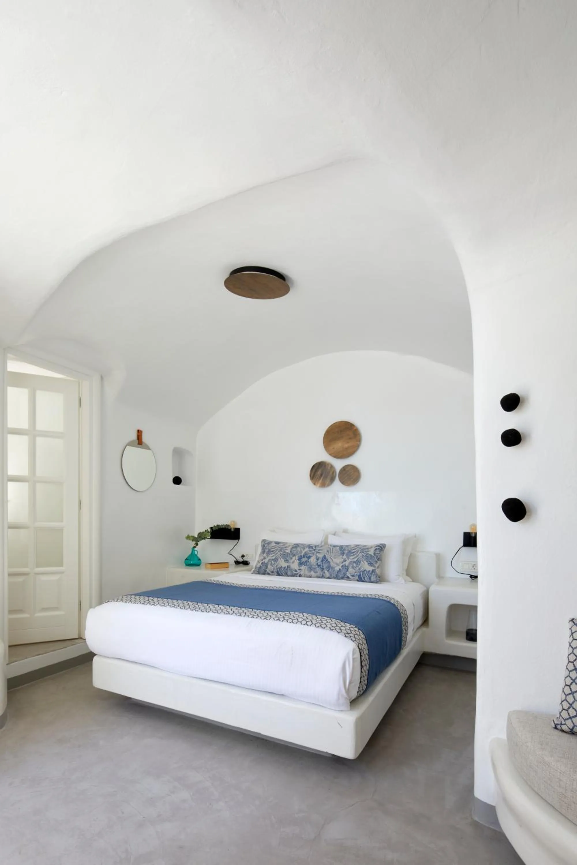 Bed in Filotera Suites