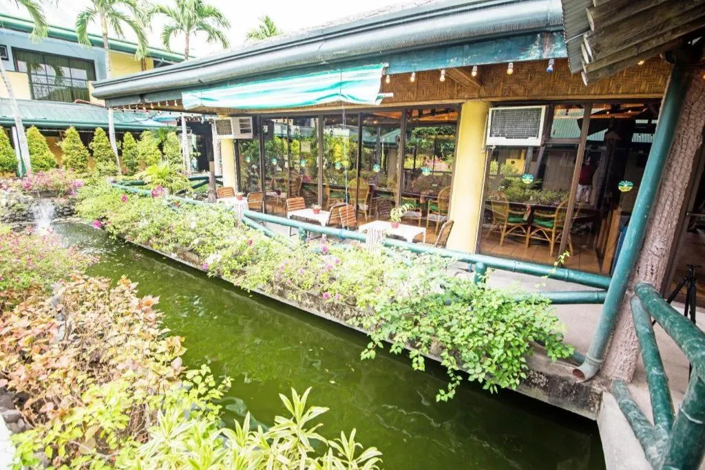 Family Country Hotel and Convention Centre