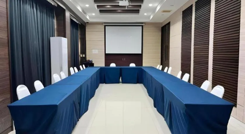 Laemchabang City Hotel