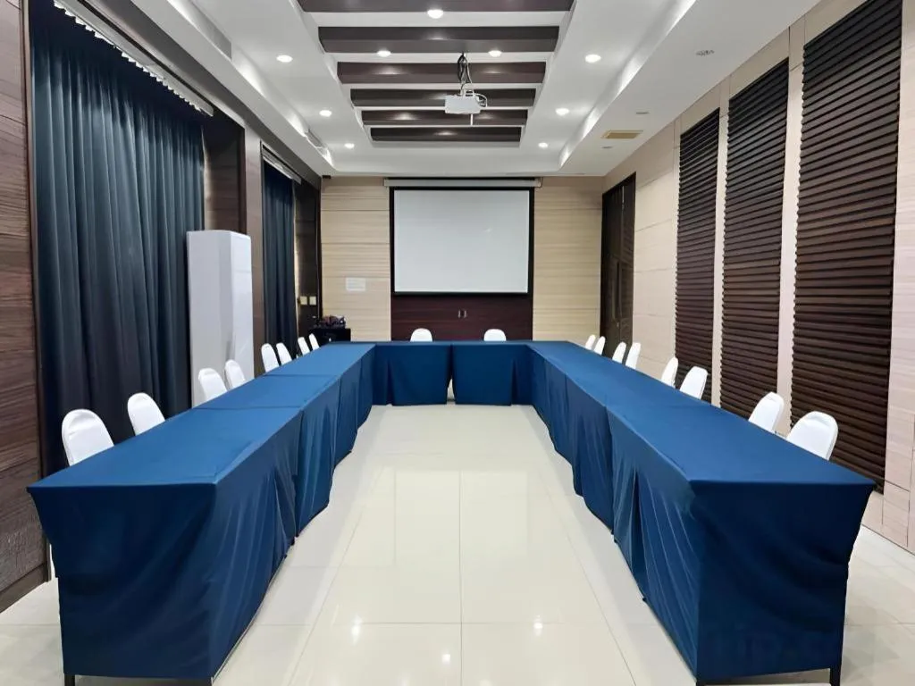 Laemchabang City Hotel