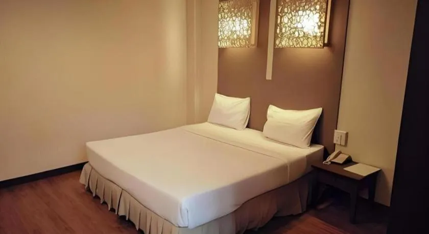 Bed in Laemchabang City Hotel