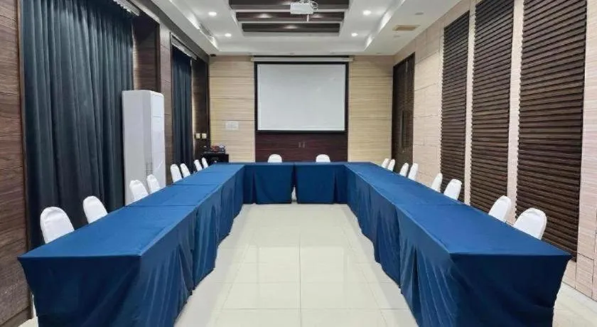 Laemchabang City Hotel