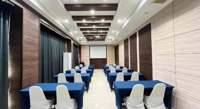 Laemchabang City Hotel