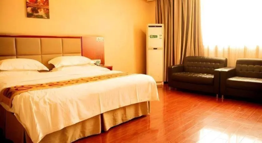 Bed in GreenTree Inn Bozhou Weiwu Road Hotel