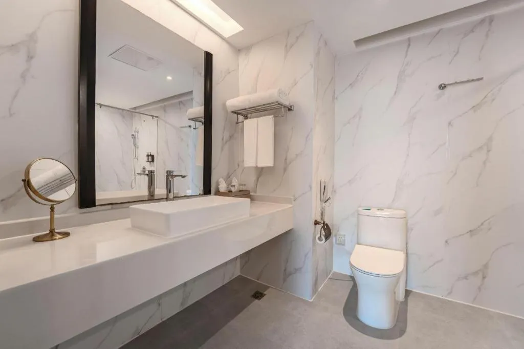 Exchange Bank Hotel Hainan