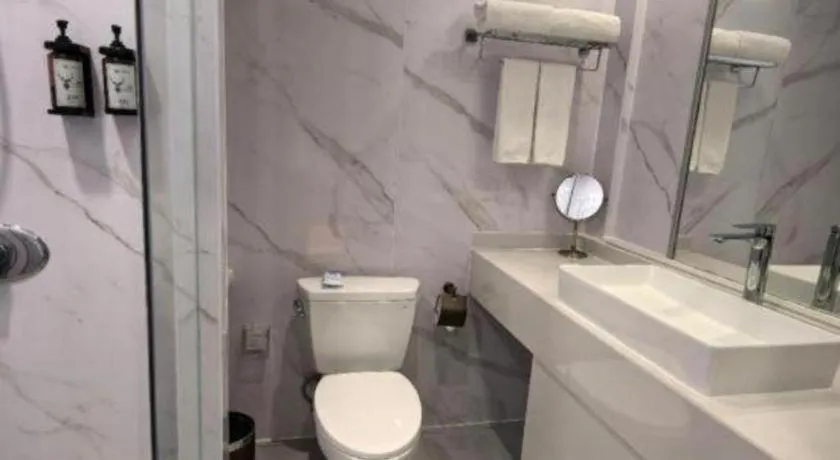 Exchange Bank Hotel Hainan